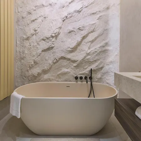 Zen - Sea Towers Apartment